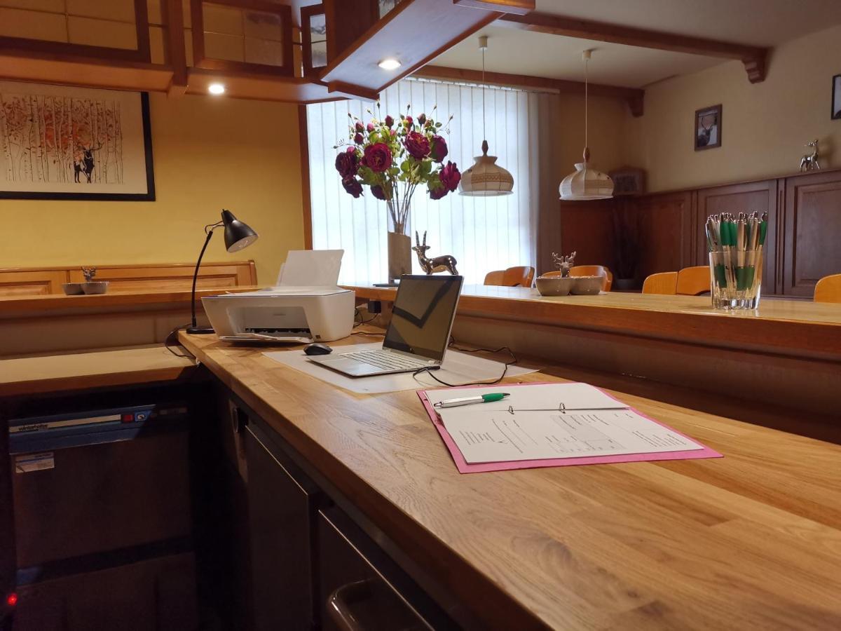 Hotel-Pension Zum Hirsch Hattersheim am Main Kültér fotó