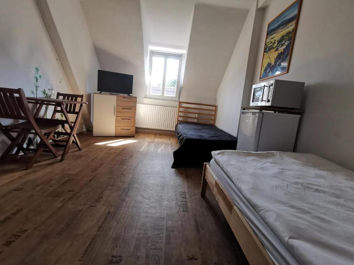 Hotel-Pension Zum Hirsch Hattersheim am Main Kültér fotó