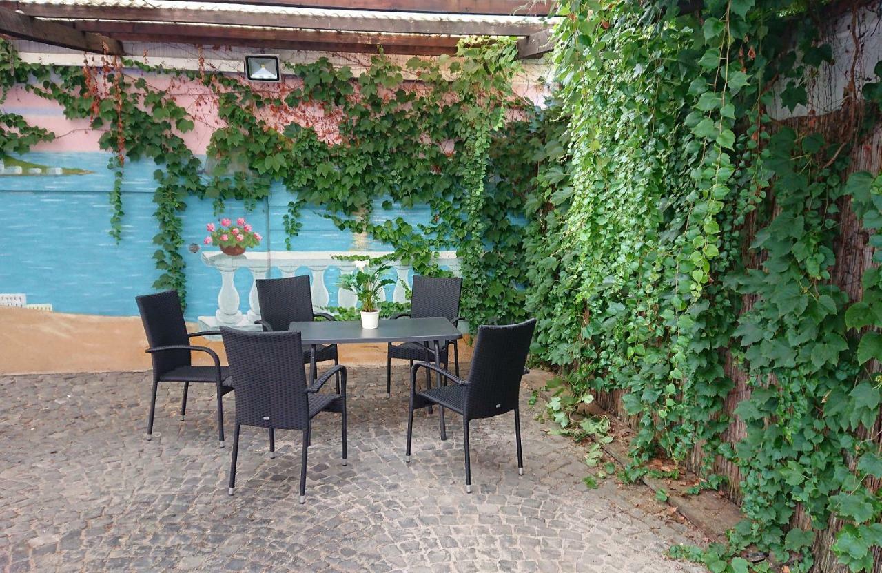 Hotel-Pension Zum Hirsch Hattersheim am Main Kültér fotó